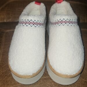 Cozy White Women's Shoes with Red Accents